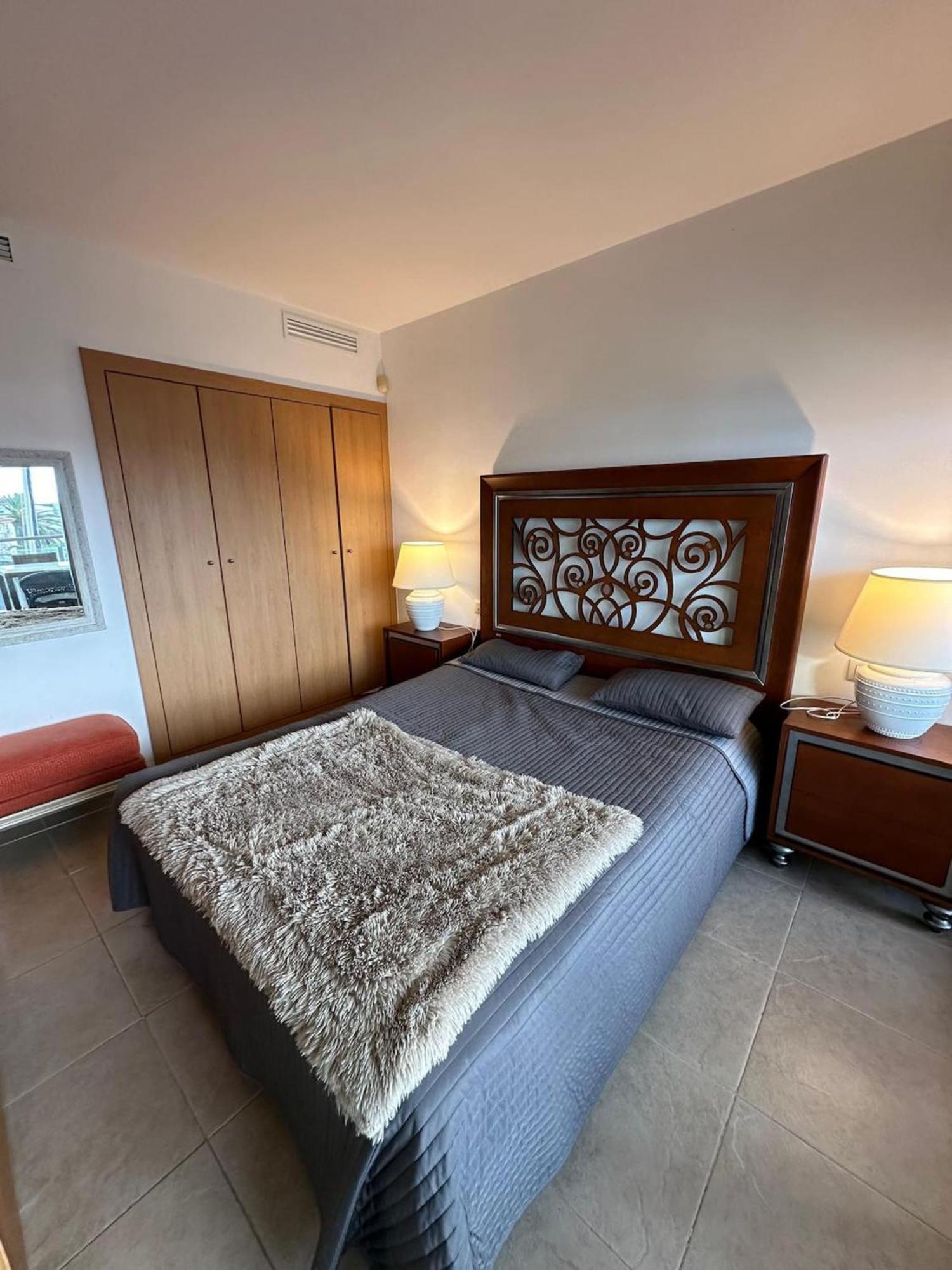 Apartamento En Roses Con Vistas Al Canal Y Piscina Ngoại thất bức ảnh