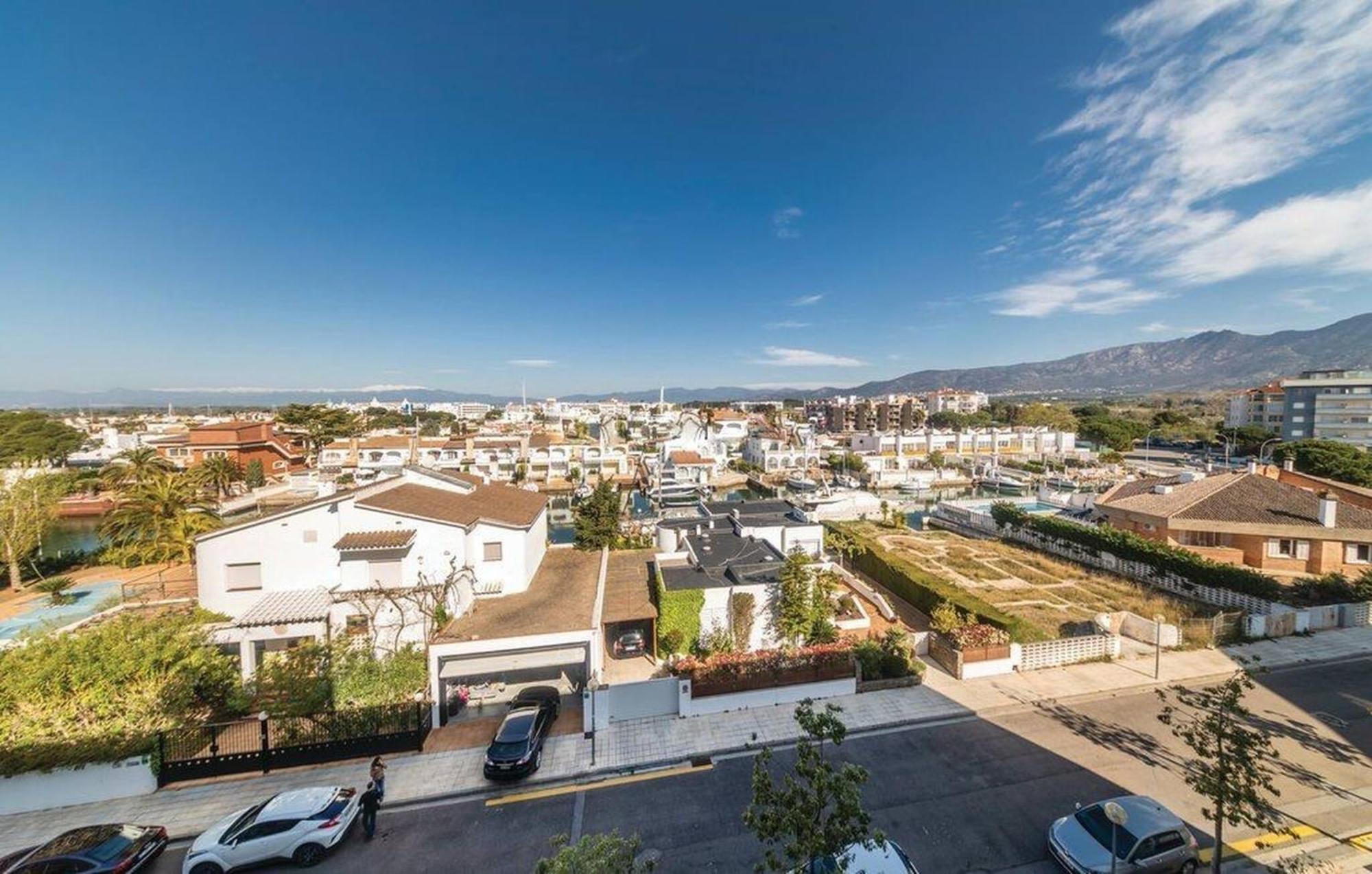 Apartamento En Roses Con Vistas Al Canal Y Piscina Ngoại thất bức ảnh